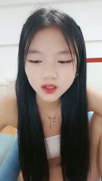 Screenshot 20 from FC2-PPV Livestream: Petite Asian Selfie Debut with Face Shown — Natural Small Tits