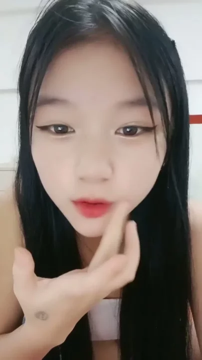 Screenshot 21 from FC2-PPV Livestream: Petite Asian Selfie Debut with Face Shown — Natural Small Tits