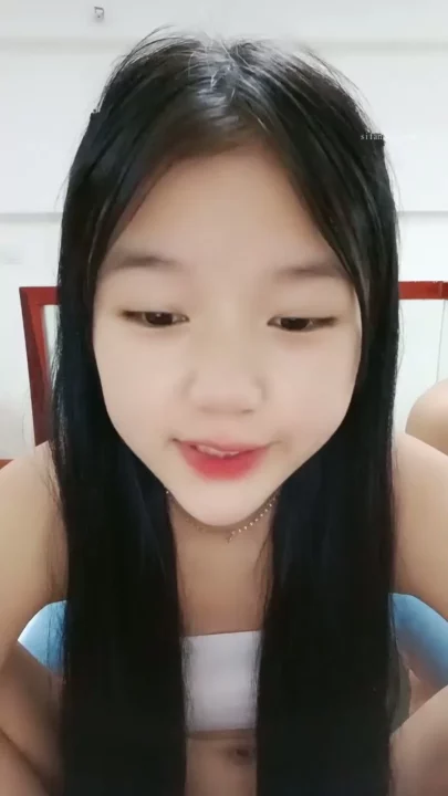 Screenshot 7 from FC2-PPV Livestream: Petite Asian Selfie Debut with Face Shown — Natural Small Tits