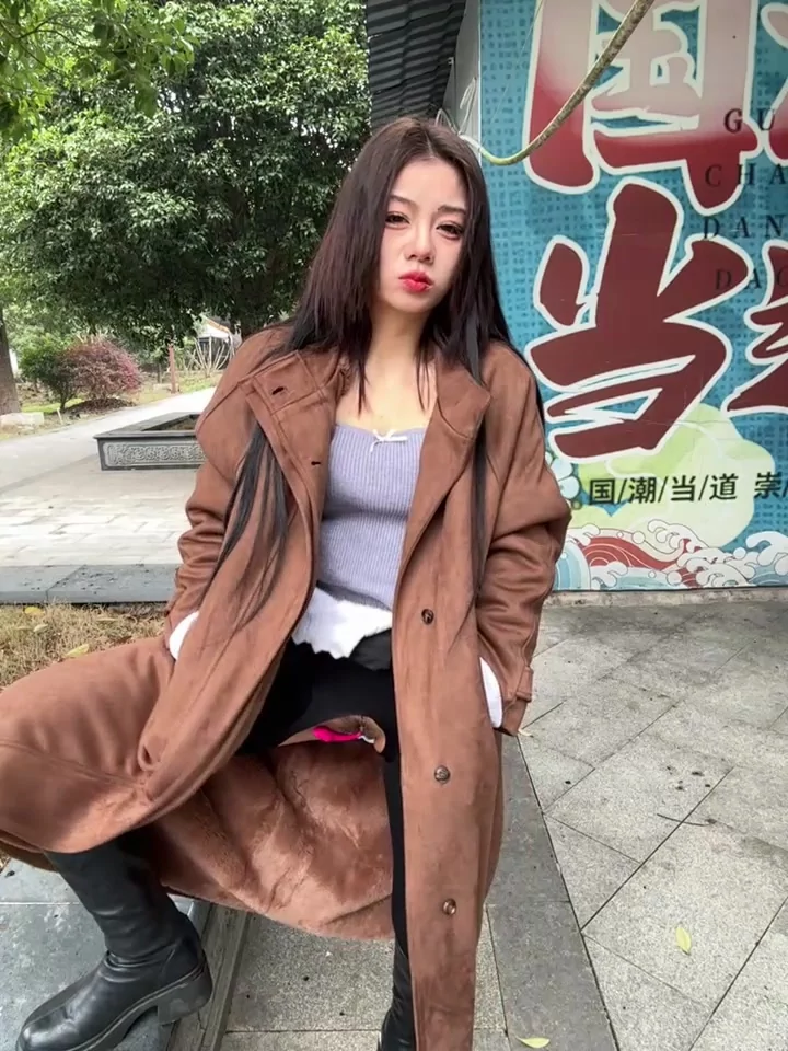 Play video: Public Park Toy Creampie with Asian Amateur — Rough Outdoor Session — 125202