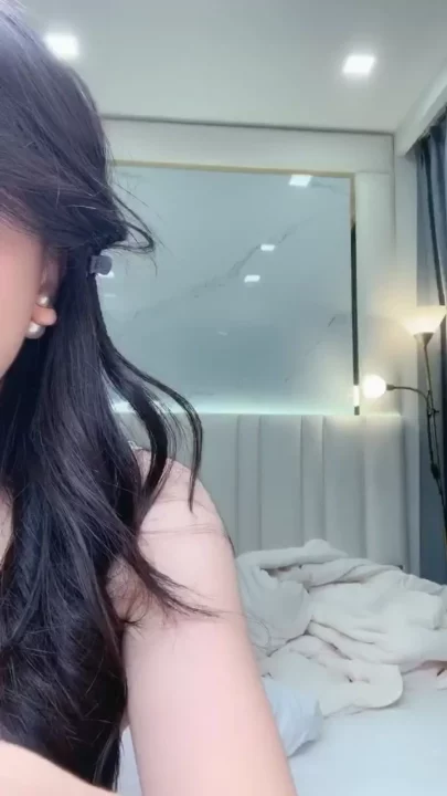 Screenshot 12 from Uncensored Asian Amateur — POV Creampie & Facial with Voluptuous Curves in Lingerie