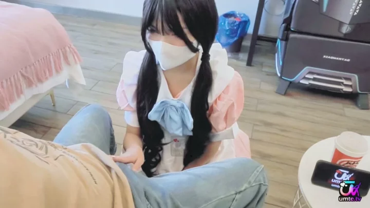 Screenshot 2 from Uncensored Asian Amateur Yueyue — Masked Interracial POV in Daylight