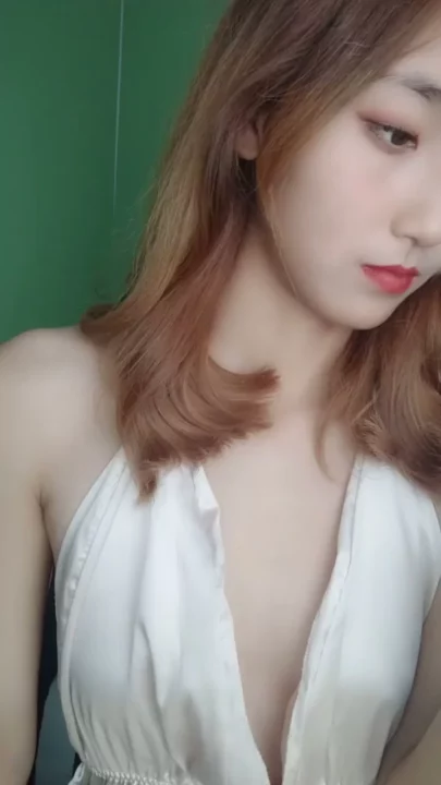 Screenshot 4 from Petite Asian Amateur in Lingerie Uses Pink Dildo — Intimate Solo Session