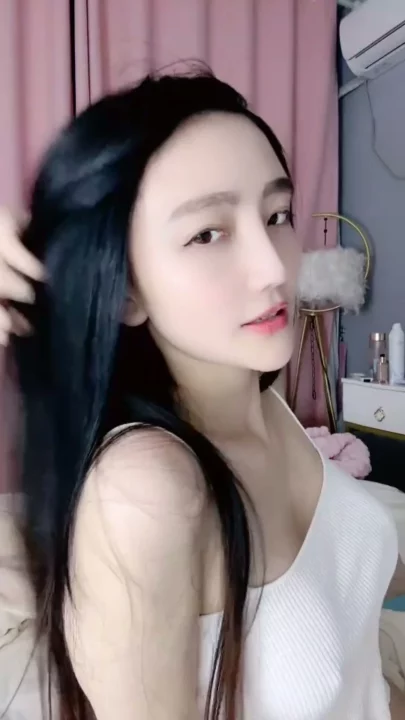 Petite Asian Solo Masturbation — Lingerie Tease with Full Face Reveal のスクリーンショット 15
