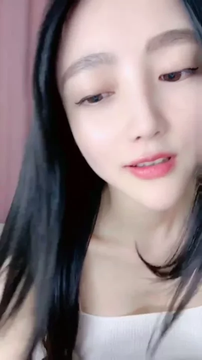 Petite Asian Solo Masturbation — Lingerie Tease with Full Face Reveal のスクリーンショット 6