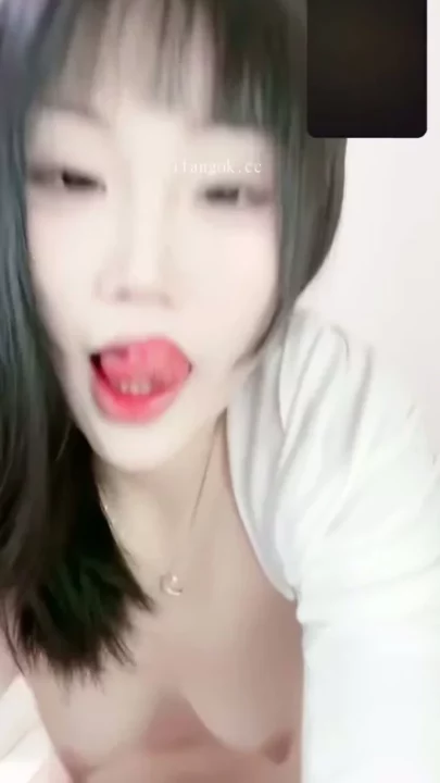 Petite Asian Star Lin Solo Toy Play — Shaved Pussy Close-Ups in Livestream のスクリーンショット 11
