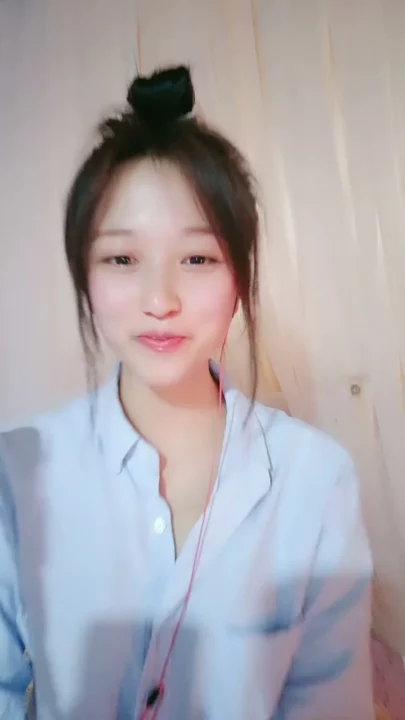 Screenshot 4 from Self-Shot Tease by Ranxi — Asian Amateur Solo in Lingerie and Topless Pose