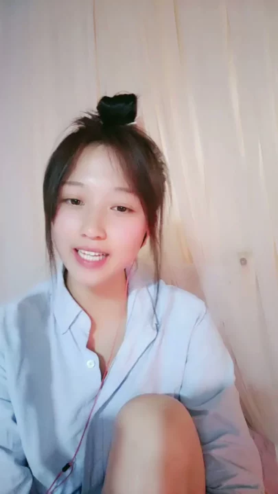 Screenshot 6 from Self-Shot Tease by Ranxi — Asian Amateur Solo in Lingerie and Topless Pose