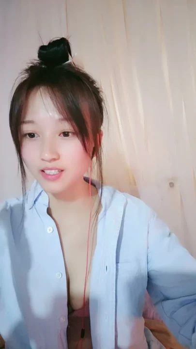 Screenshot 7 from Self-Shot Tease by Ranxi — Asian Amateur Solo in Lingerie and Topless Pose