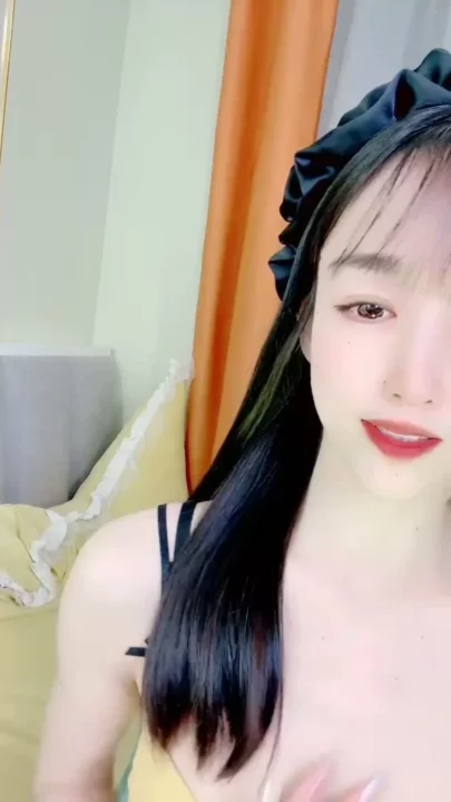 Screenshot 4 from Self-Shot Tease: Xixi Flaunts Yellow Lingerie in Asian Amateur Solo