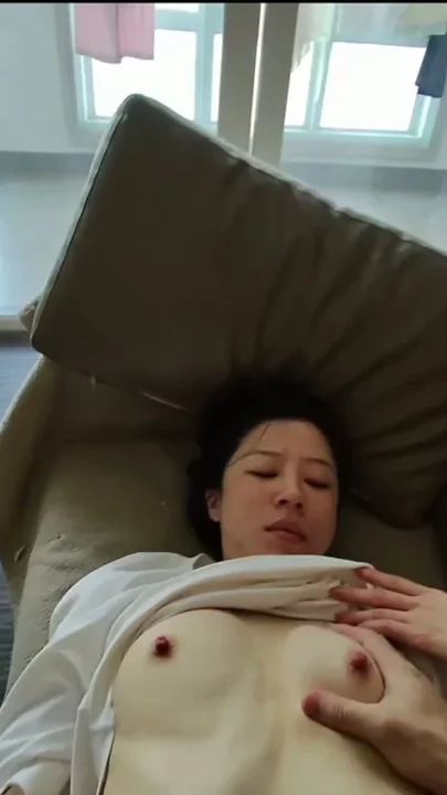 Screenshot 36 from Shanshan’s Sultry Livestream Debut — Asian Beauty Rocks Black Halter