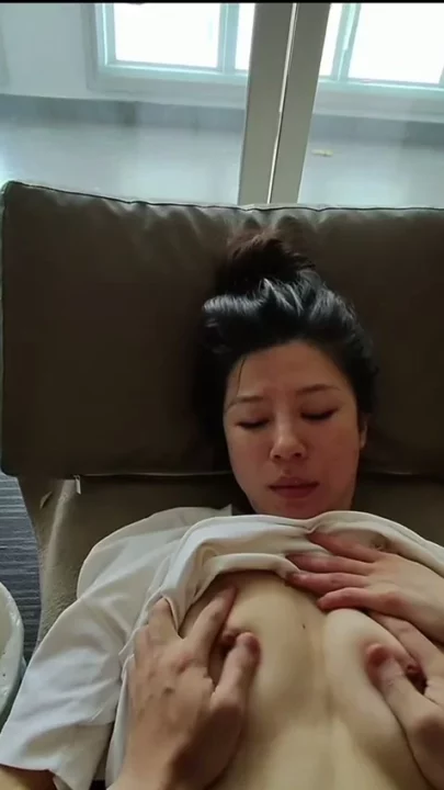 Screenshot 37 from Shanshan’s Sultry Livestream Debut — Asian Beauty Rocks Black Halter