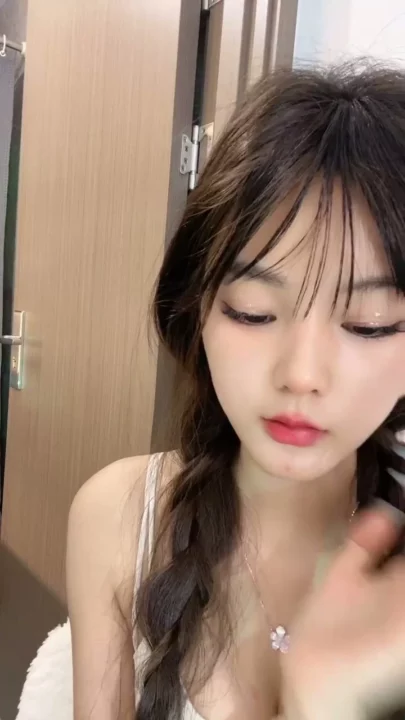 Screenshot 1 from Twin-Braided Asian Amateur Teases Viewers in White Lace — Live Cam Show #122357