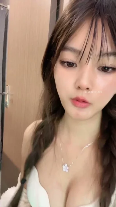 Screenshot 8 from Twin-Braided Asian Amateur Teases Viewers in White Lace — Live Cam Show #122357