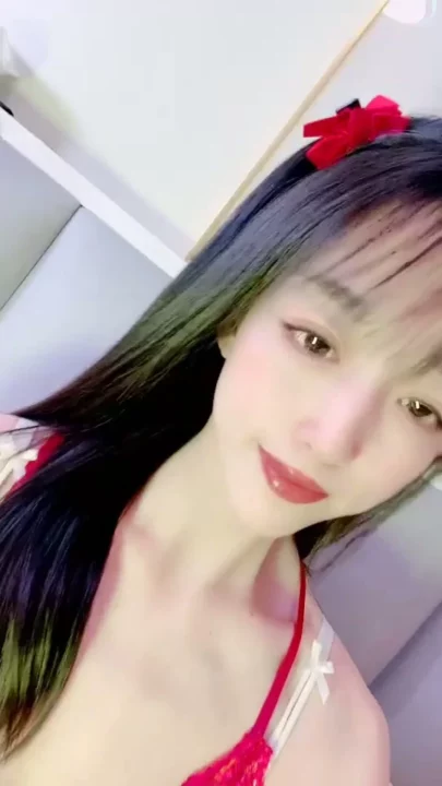 Screenshot 12 from Japanese Cam Girl Teases Wet Pussy in Uncensored Livestream