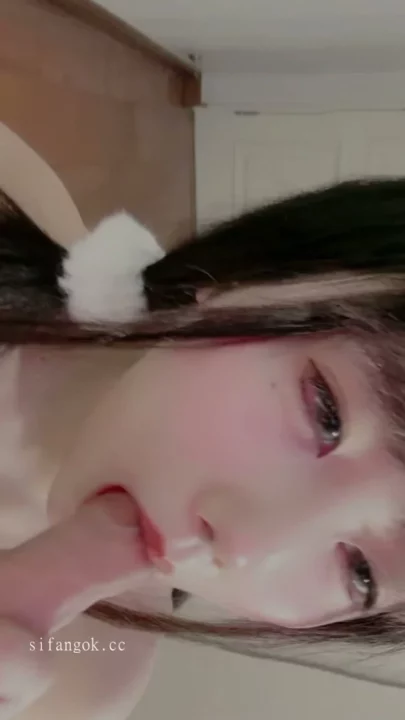 Screenshot 4 from Petite Asian Solo Masturbation Livestream — Shaved Pussy and White Seamed Stockings