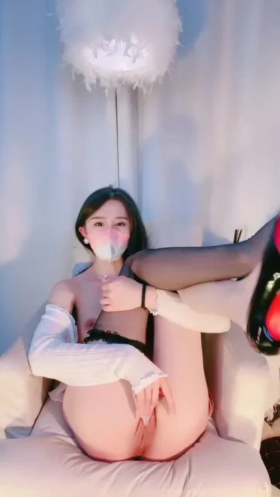 Screenshot 10 from FC2-PPV-83965 – Lingerie-Clad Asian Solo Play with Dildo in Intimate POV