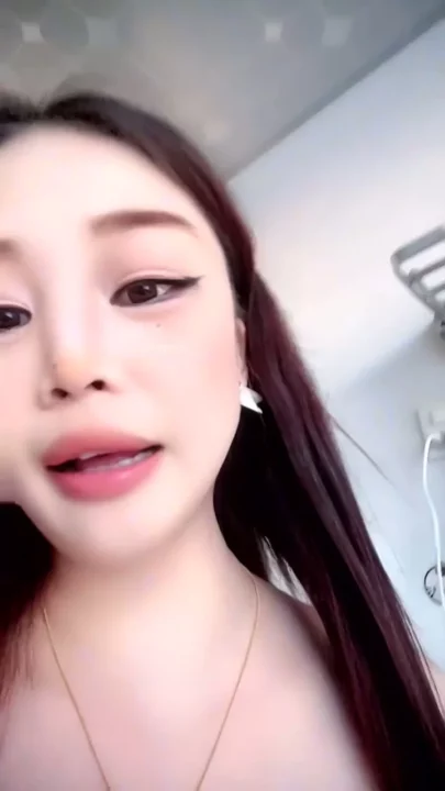 Amateur FC2-PPV POV — Curvy Solo Dildo Action in Bedroom [FC2-PPV] のスクリーンショット 9