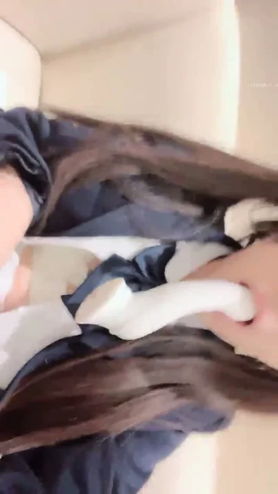 ユーメンの無修正FC2 PPV — 女子学生とメイドのソロプレイおもちゃ付き [FC2-PPV-4567890] のスクリーンショット 9