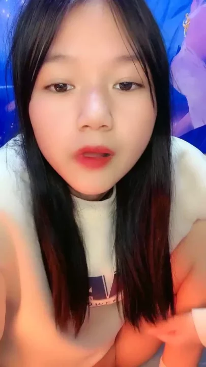 Screenshot 4 from Yaoyao’s Intimate FC2-PPV Session — Petite Asian Takes Rough POV Creampie in Bed