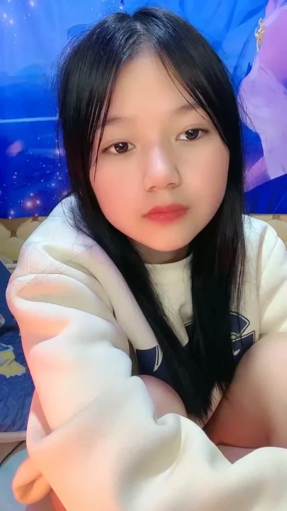 Yaoyao’s Intimate FC2-PPV Session — Petite Asian Takes Rough POV Creampie in Bed