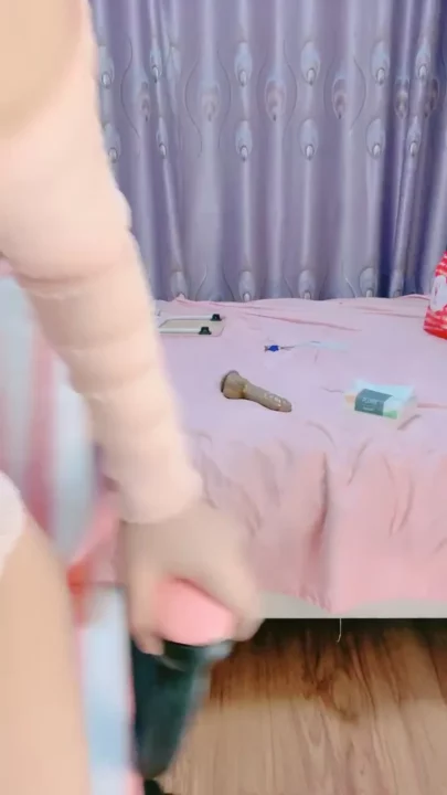 Screenshot 5 from Glasses-Wearing Amateur Beauty Teases with Dildo in Pink Bedroom — Japanese POV [FC2-PPV-378340]
