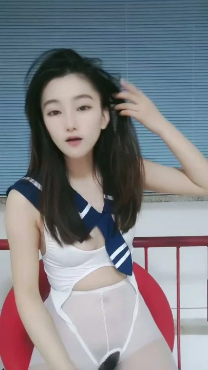 Screenshot 1 from Amateur Schoolgirl POV BJ — Uncensored Face-Shown Japanese Scene