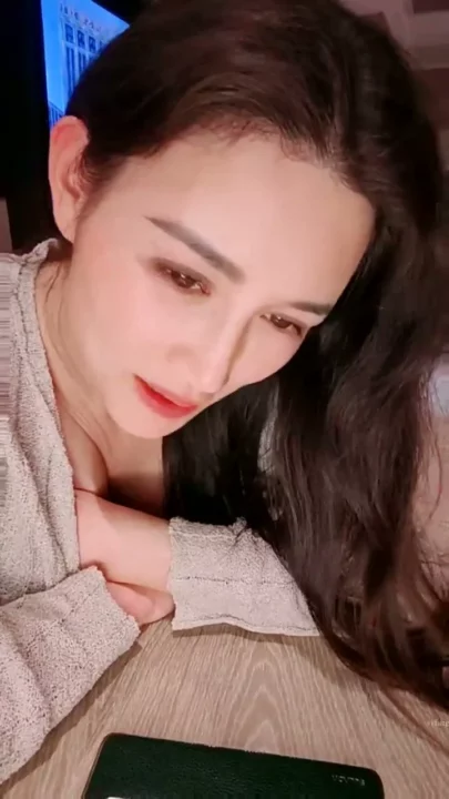 ヨーロッパの美しさを日本風の視点で: ホテルでの出会いとクリームパイのクライマックス のスクリーンショット 11