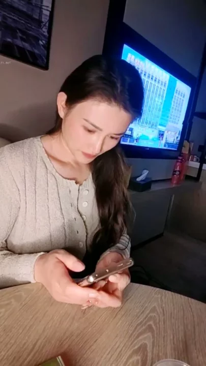 ヨーロッパの美しさを日本風の視点で: ホテルでの出会いとクリームパイのクライマックス のスクリーンショット 4