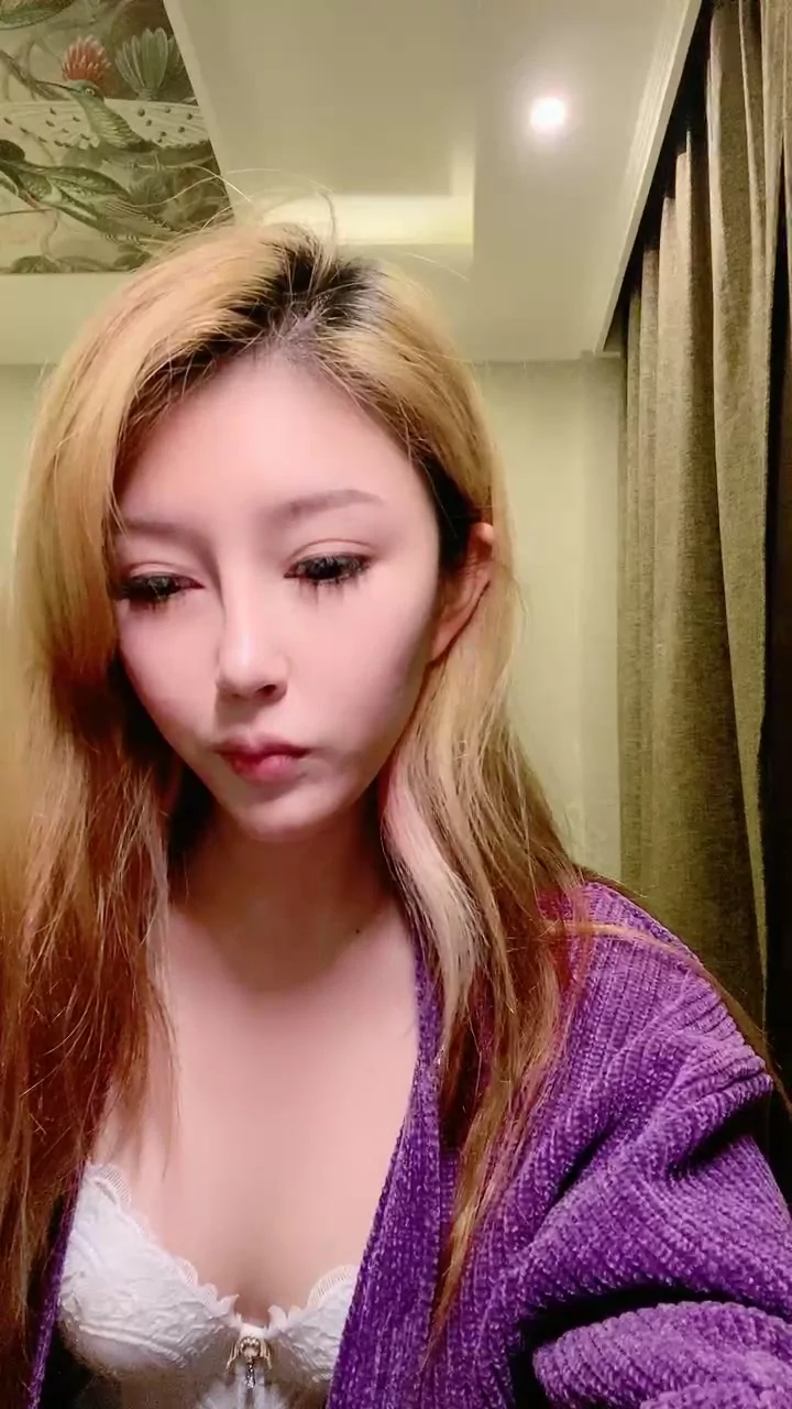 Play video: FC2 POV Experience — Blonde Amateur Creampie Action in Hotel [FC2-PPV-393210]