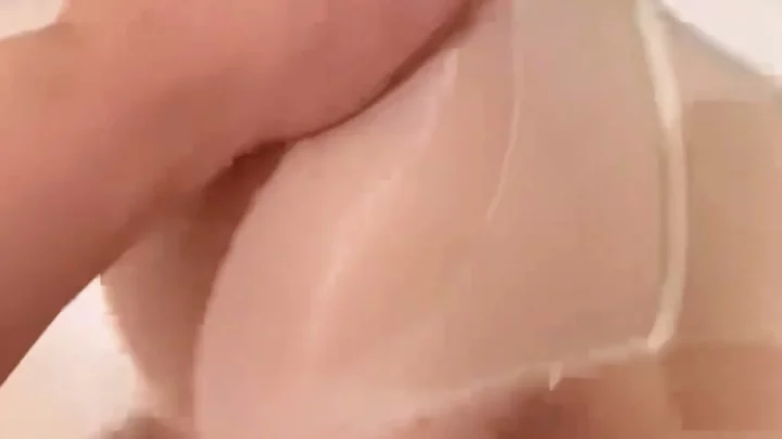 Uncensored Asian Cosplay Threesome — POV Experience with Creampie Finish のスクリーンショット 14