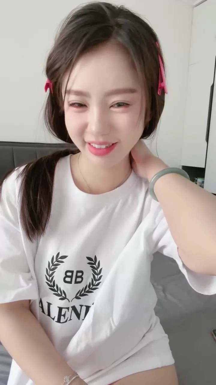 Play video: Raw FC2 POV: Yiyi’s Intimate Bed Session with Hidden Partner — Uncensored Asian Amateur