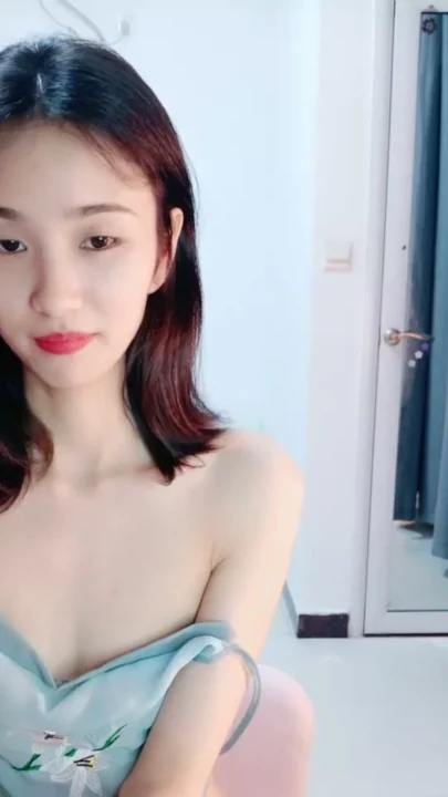 Natural B-Cup Japanese Solo in Sheer Black Lace — Intimate Lingerie Tease のスクリーンショット 17