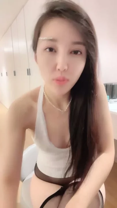 Screenshot 10 from Japanese Solo Masturbation — Face-Shown Bathroom Self-Shot with Toys
