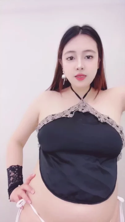 レズビアンストッキングランジェリー POV — リンリンと妹がアジアのアマチュアでタッグチーム のスクリーンショット 12