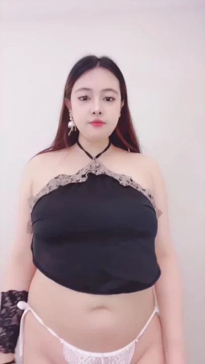 レズビアンストッキングランジェリー POV — リンリンと妹がアジアのアマチュアでタッグチーム のスクリーンショット 13