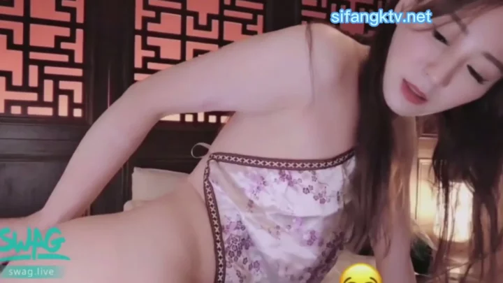 Screenshot 13 from Linlin’s Hotel POV Solo — Shaved Pussy & Dildo Action Uncensored