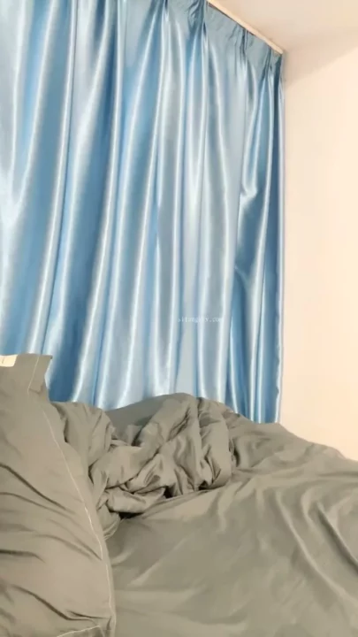 Exclusive Leaked Footage: Asian Petite Solo Session in Blue-Tiled Bathroom のスクリーンショット 40