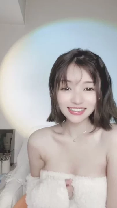Screenshot 12 from JAV-Style Lingerie Showcase — Petite Asian Solo Tease with Full Face Reveal
