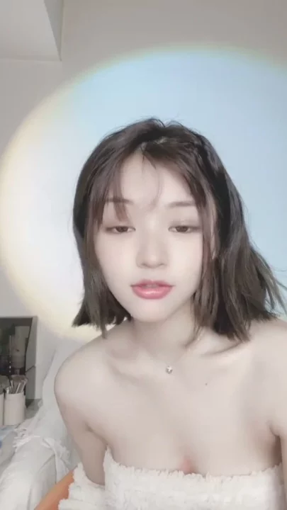 Screenshot 13 from JAV-Style Lingerie Showcase — Petite Asian Solo Tease with Full Face Reveal