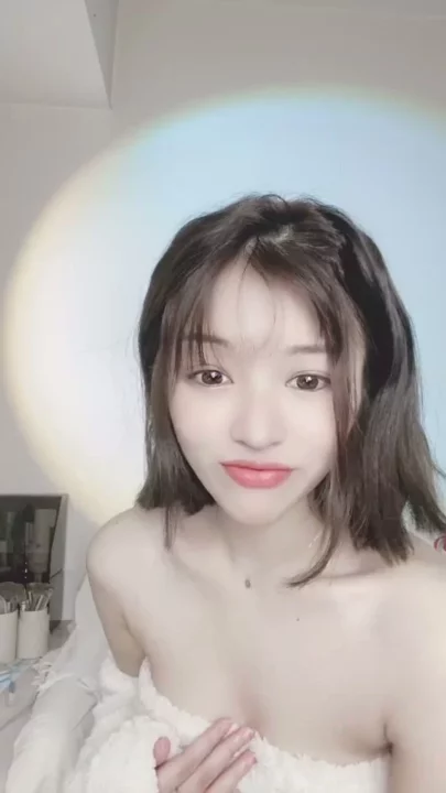 Screenshot 5 from JAV-Style Lingerie Showcase — Petite Asian Solo Tease with Full Face Reveal