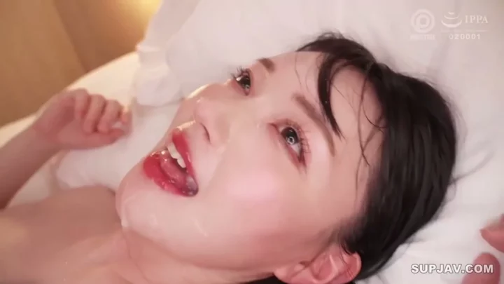 Amateur Japanese Solo Toy Play in Bathroom — Petite Uncensored POV [SUPJAV] のスクリーンショット 15