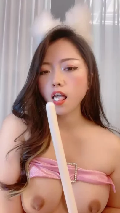 Screenshot 4 from Amateur Asian POV: Busty Babe Teases with Dildo & Light BDSM in FC2-PPV Bedroom Scene