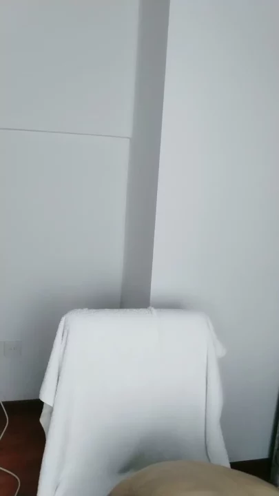 Asian Petite Takes Interracial Creampie — POV Blowjob Leads to Steamy Shower Scene のスクリーンショット 7