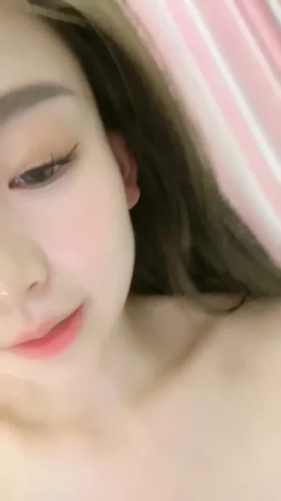 ボボのフリルのあるスクールガールルック — ランジェリーとチェック柄スカートの無修正日本のPOV のスクリーンショット 15