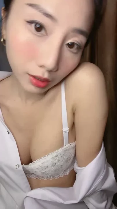 Amateur Japanese Girl in Black Thigh-Highs — Raw POV Creampie & Deepthroat [FC2-PPV-1234567] のスクリーンショット 4