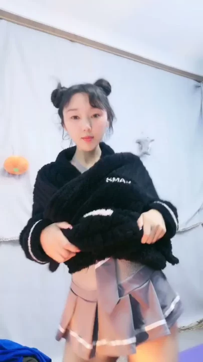 Screenshot 4 from Petite Asian Ranxi Livestream Solo — Twintails & Lingerie Self-Pleasure