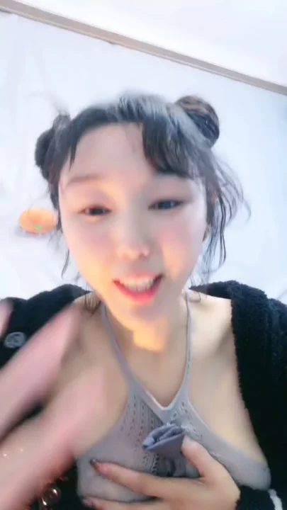 Screenshot 9 from Petite Asian Ranxi Livestream Solo — Twintails & Lingerie Self-Pleasure