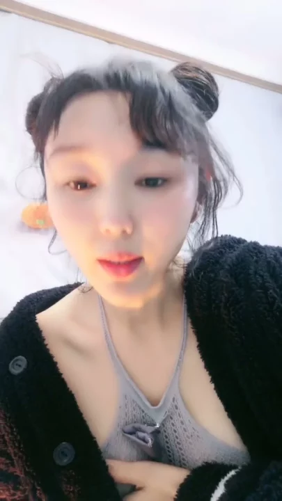 Screenshot 10 from Petite Asian Ranxi Livestream Solo — Twintails & Lingerie Self-Pleasure