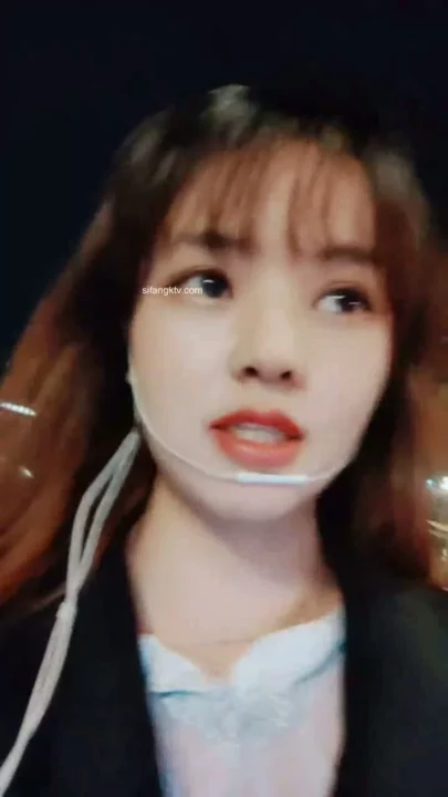Screenshot 25 from Timid Japanese Schoolgirl Solo Video — Full Face Visible in Park